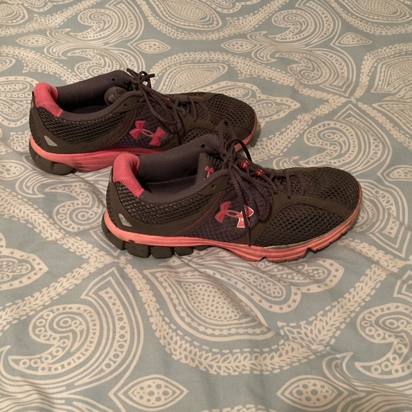 Grey/Pink Under Armour Mesh Sneakers Size 10 - Picture 3 of 7